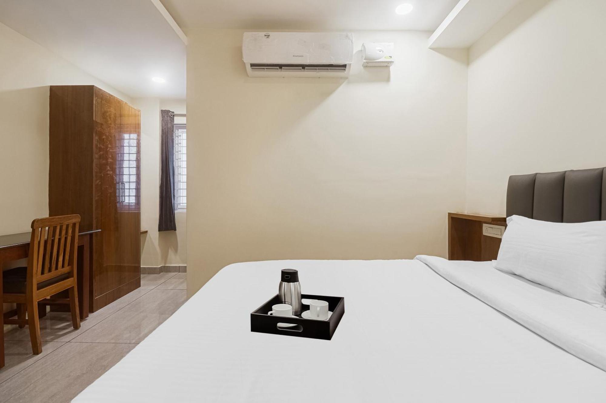 Hotel Townhouse Dj Grand Tirupati Exteriér fotografie