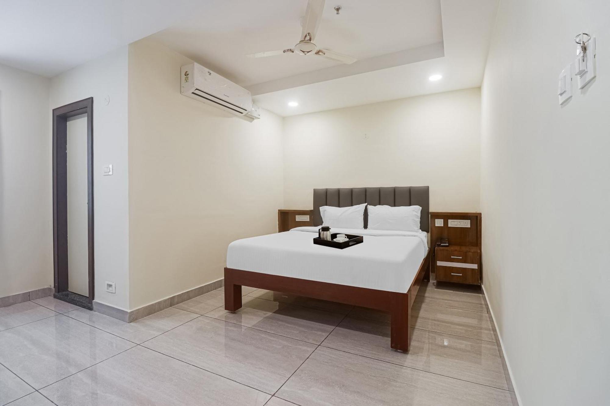 Hotel Townhouse Dj Grand Tirupati Exteriér fotografie