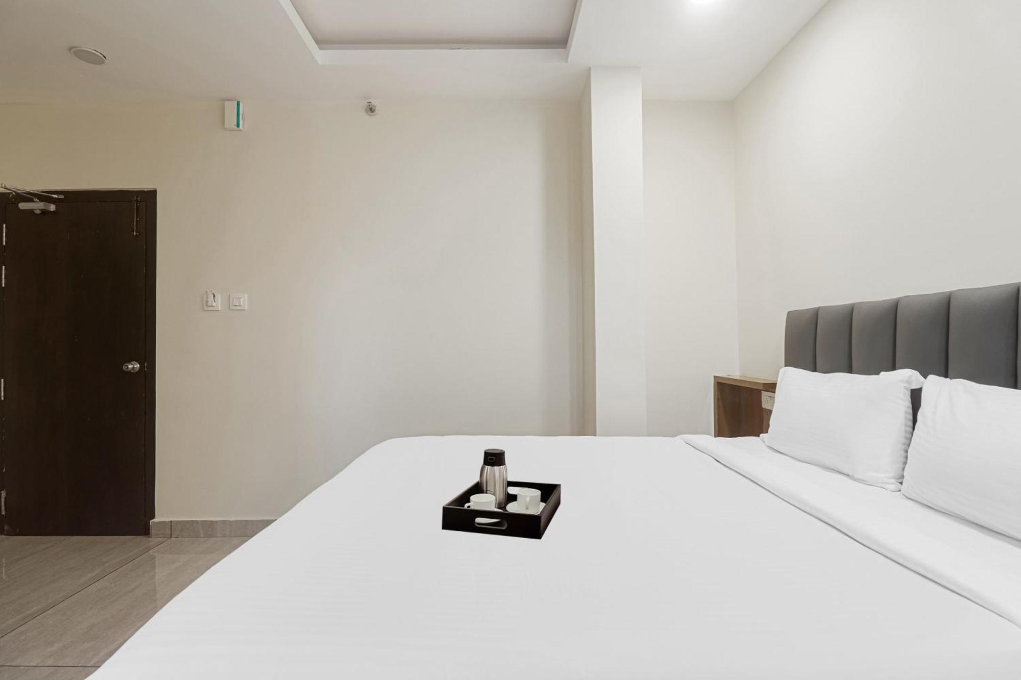 Hotel Townhouse Dj Grand Tirupati Exteriér fotografie