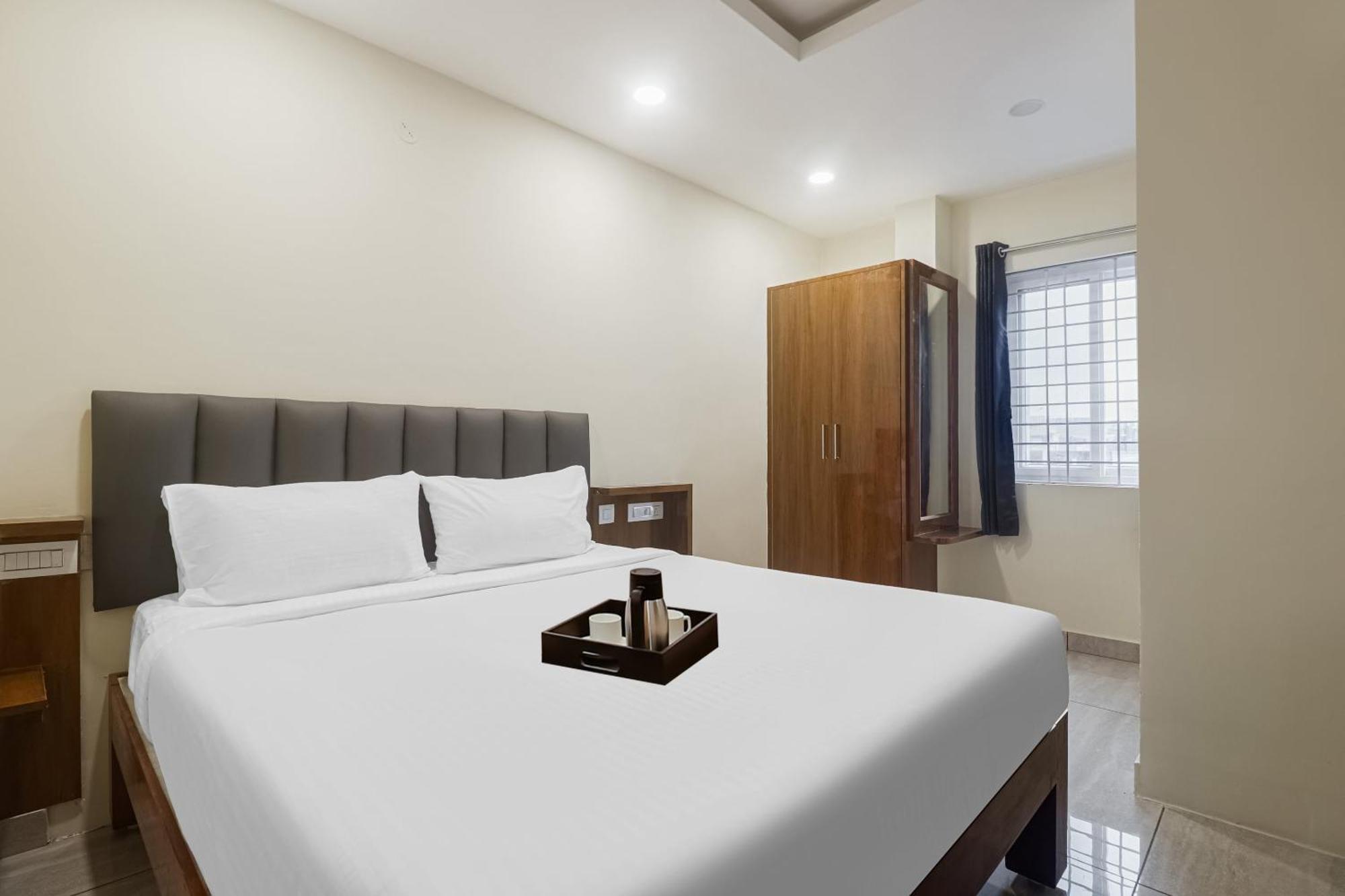 Hotel Townhouse Dj Grand Tirupati Exteriér fotografie