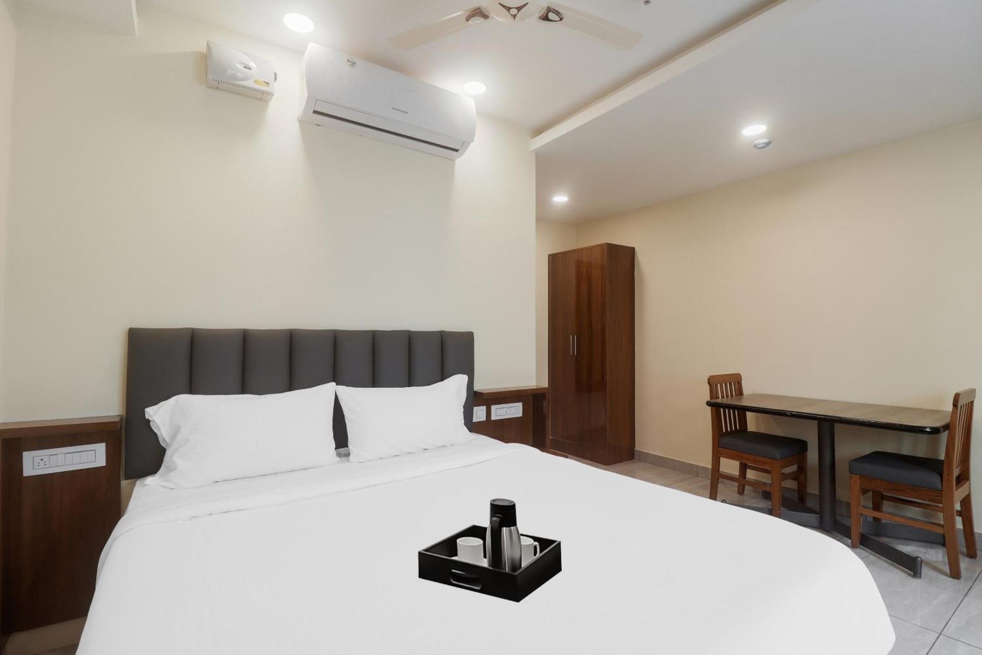 Hotel Townhouse Dj Grand Tirupati Exteriér fotografie