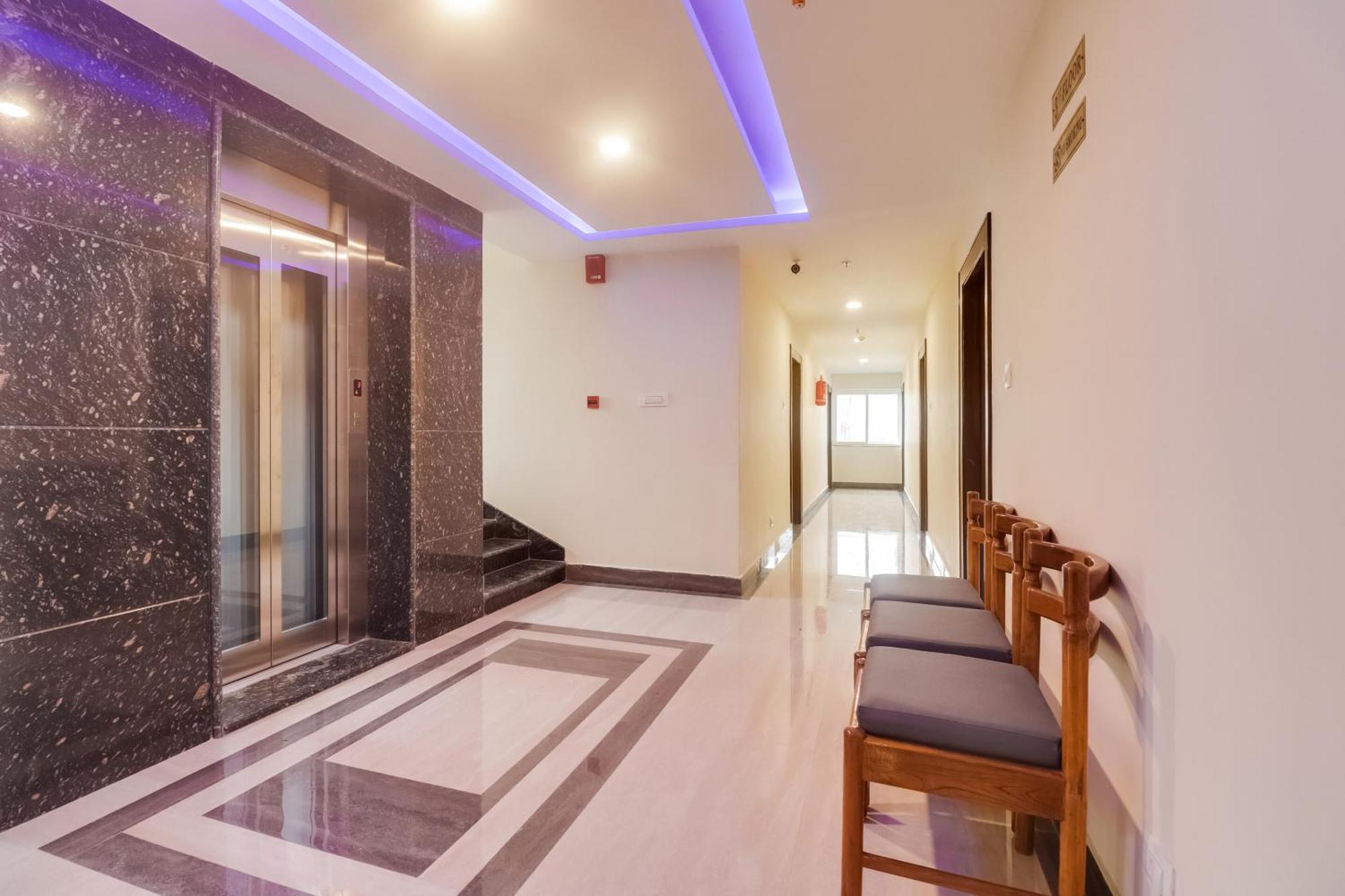 Hotel Townhouse Dj Grand Tirupati Exteriér fotografie