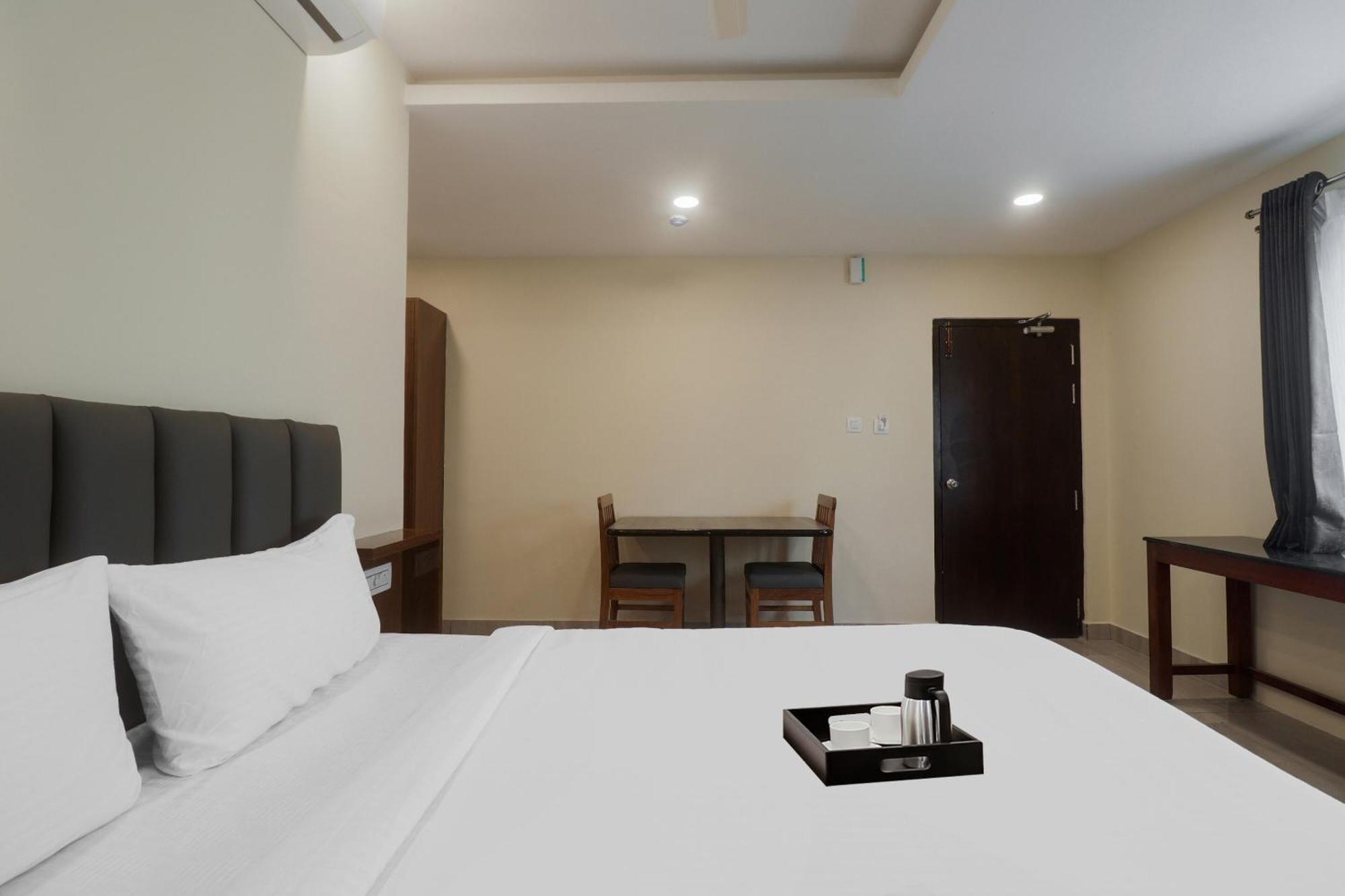 Hotel Townhouse Dj Grand Tirupati Exteriér fotografie