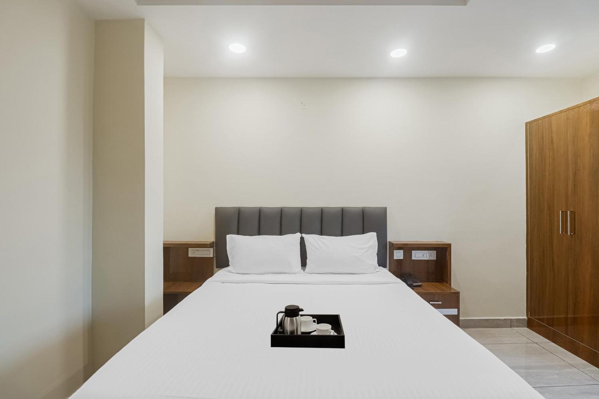 Hotel Townhouse Dj Grand Tirupati Exteriér fotografie