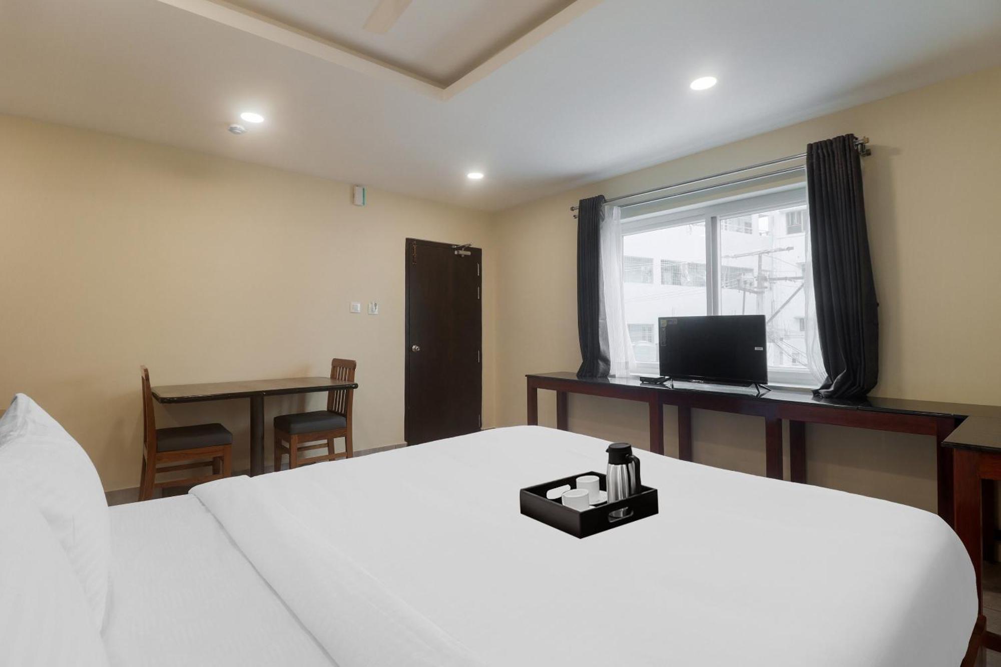 Hotel Townhouse Dj Grand Tirupati Exteriér fotografie